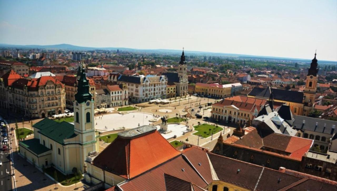 Oradea Central Hostel エクステリア 写真